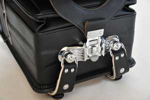 福山市,かばん,修理,バッグ,カバン屋,ハンドババッグ,ランドセル,高橋カバン店