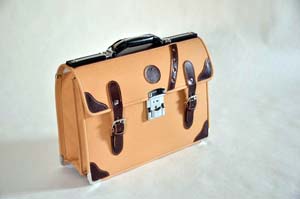 福山市,かばん,修理,バッグ,カバン屋,ハンドババッグ,ランドセル,高橋カバン店